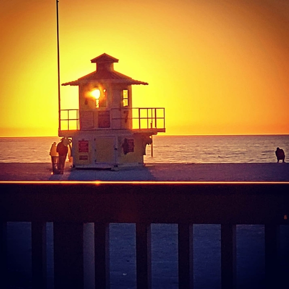 Meet your Posher, Jennifer - Picture 2 of 8